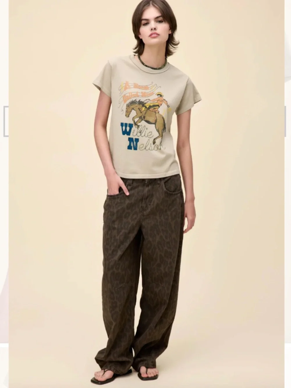 Daydreamer Willie Nelson Horse Called Music Reverse Girlfriend Tee NWT - Picture 10 of 16